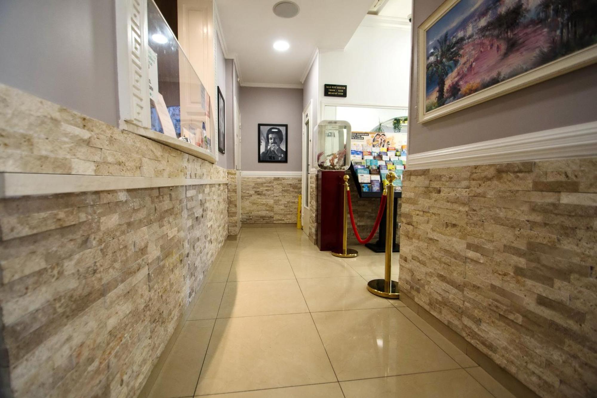 Parisien Hotel